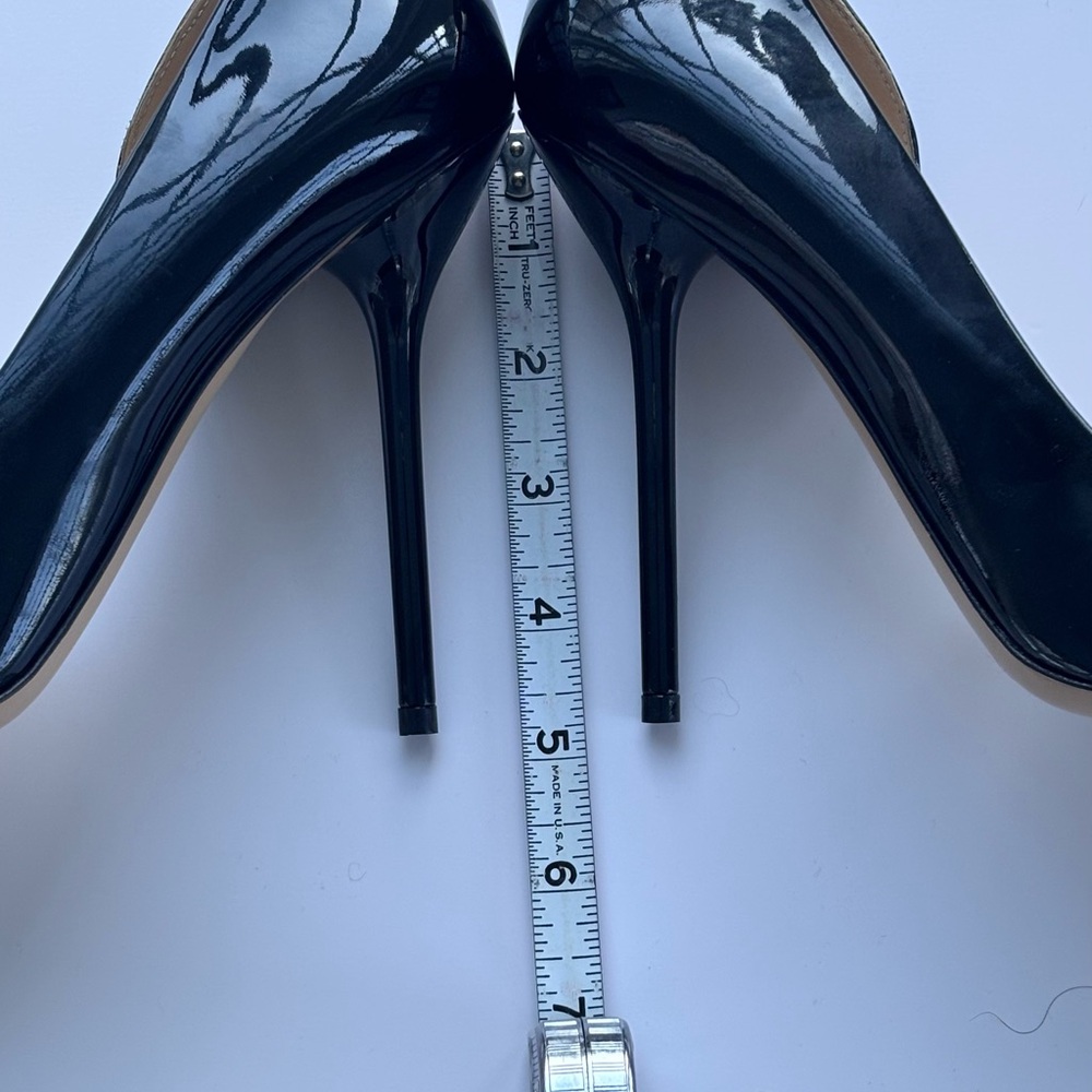 Gucci Black Patent Leather Heels - Picture 5 of 10